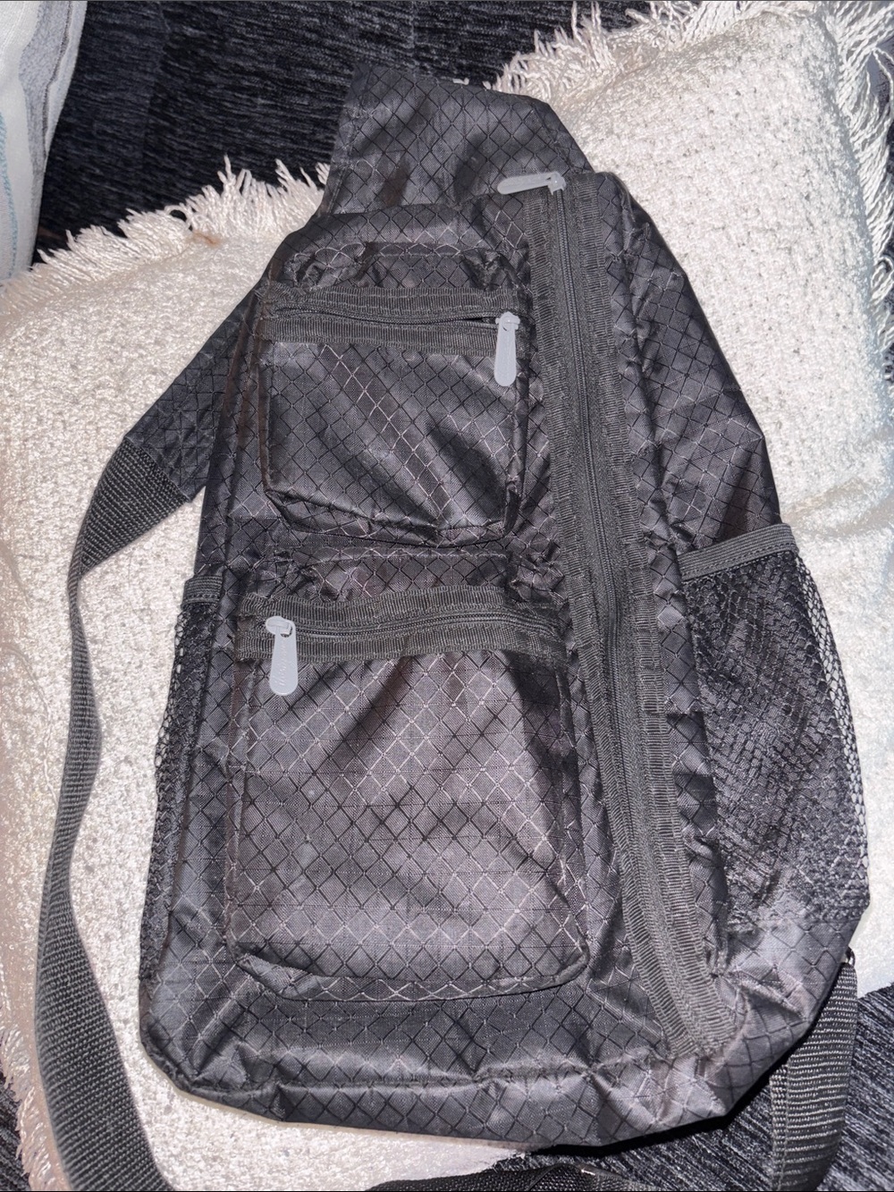 Thirty-One Sling Back Bag - Casual Everyday Carry